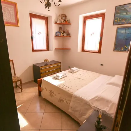 Casa Pia Apartment Oliena